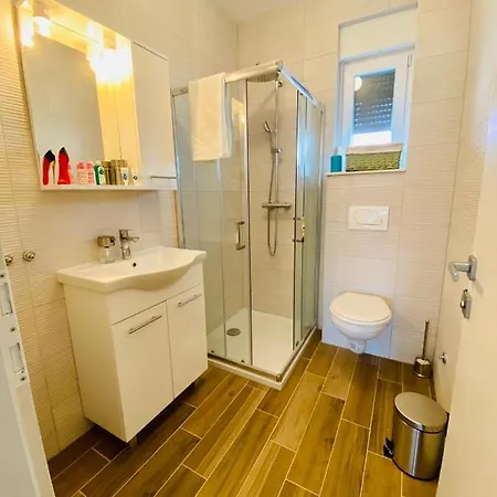 Tilda Τρογκίρ