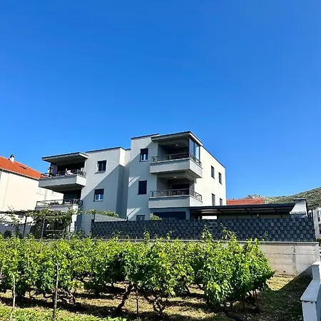 Tilda Διαμέρισμα *